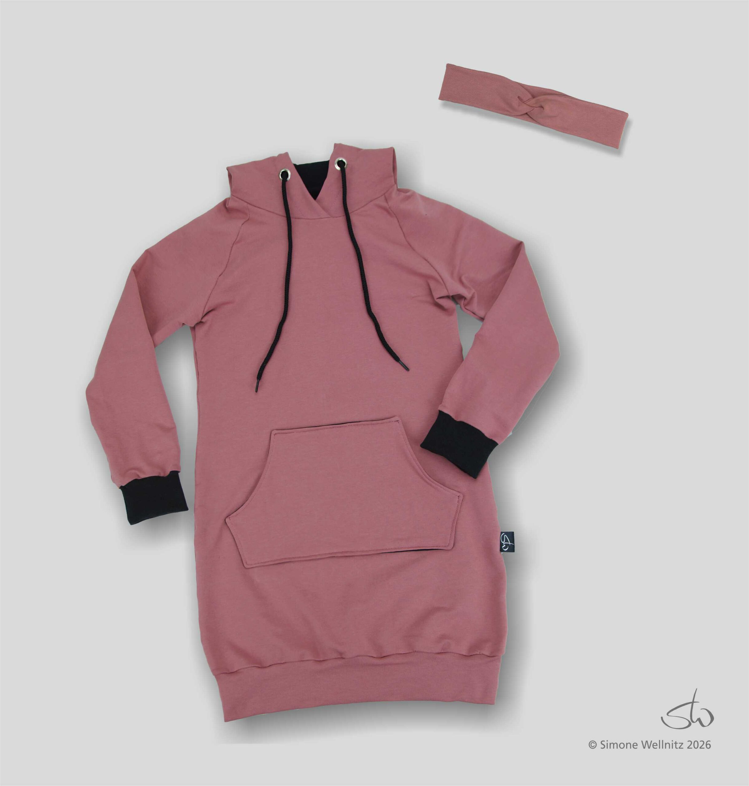 Du betrachtest gerade Hoodiekleid Ava